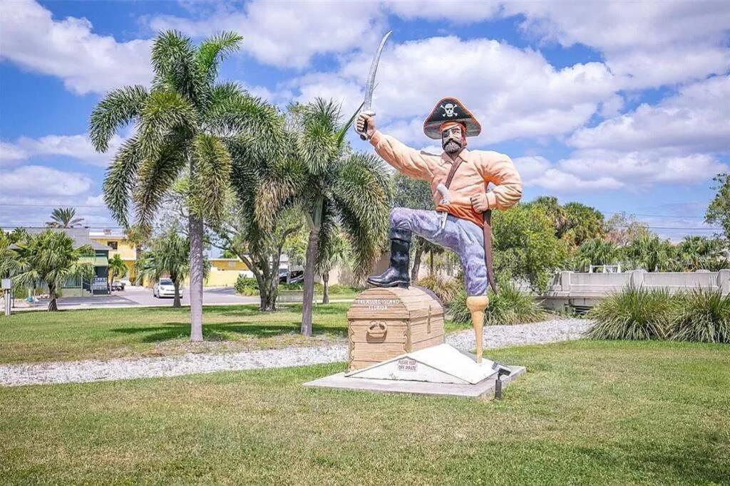 Treasure Island Beach Retreat St. Pete Beach Buitenkant foto