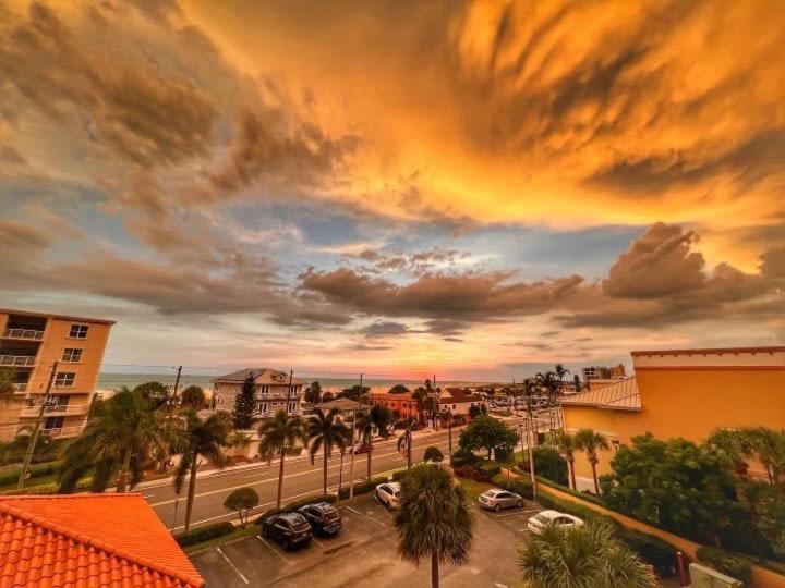 Treasure Island Beach Retreat St. Pete Beach Buitenkant foto