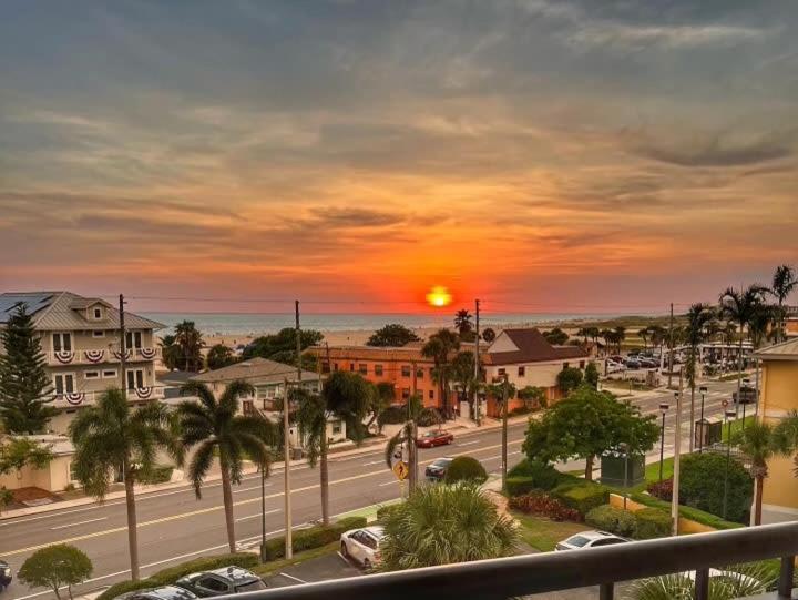 Treasure Island Beach Retreat St. Pete Beach Buitenkant foto